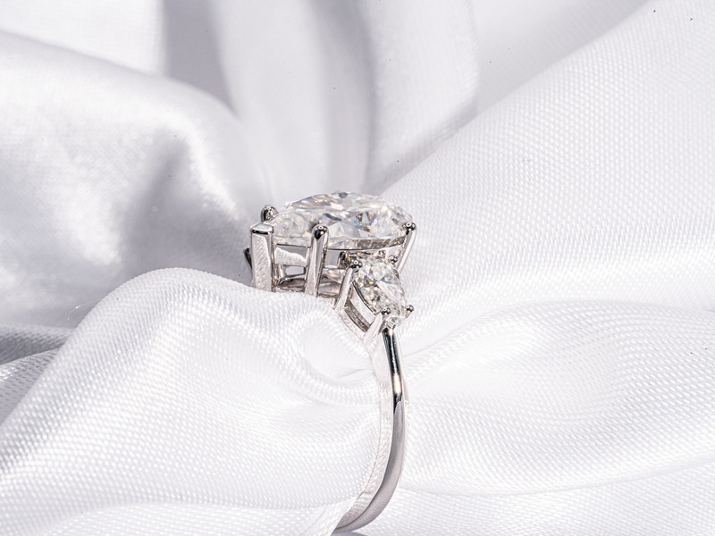 4.5 Carat Pear Shaped with Pear Shaped Side-Stone Moissanite Engagement Ring